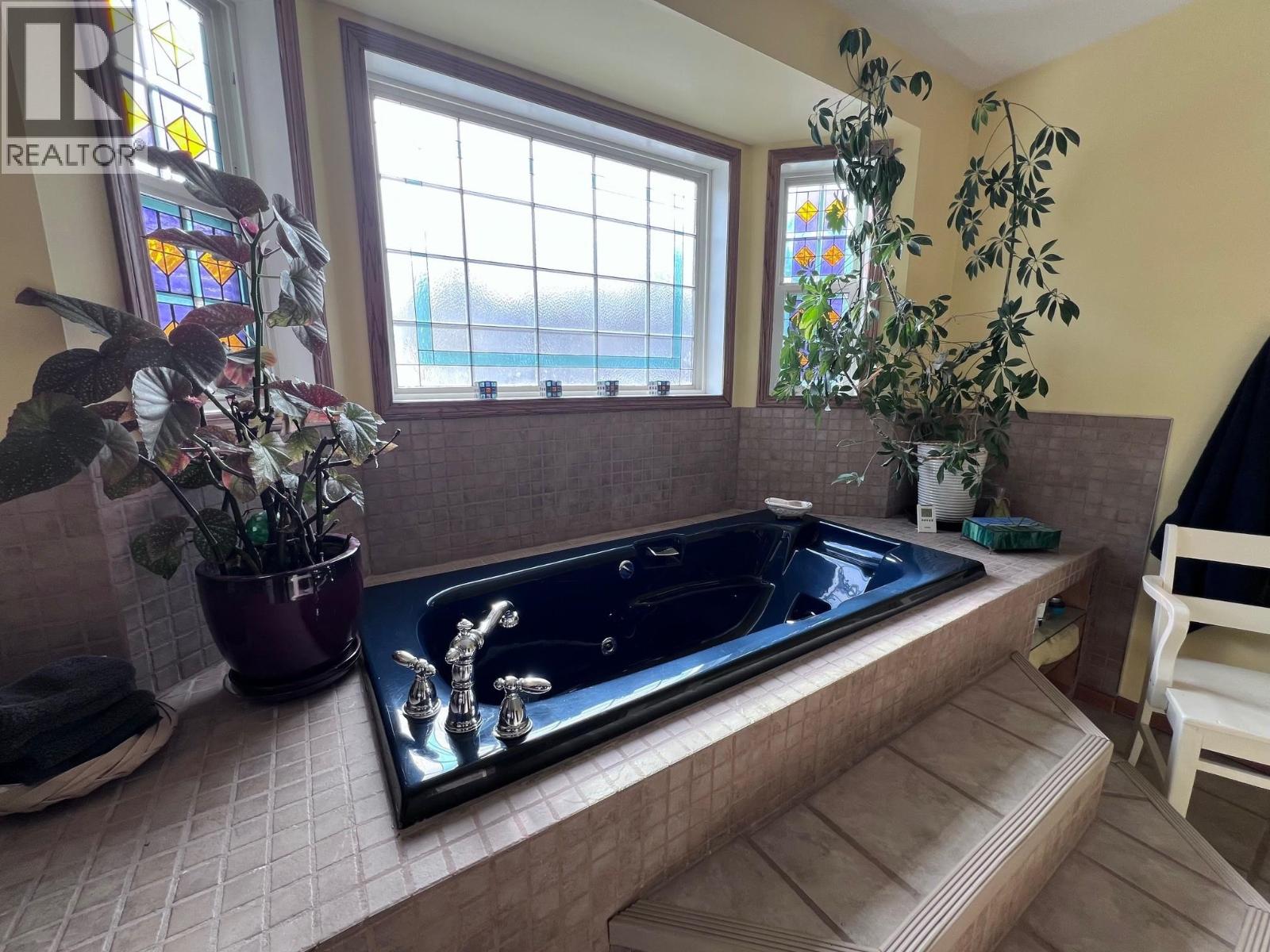 9312 BLUFF Road, Telkwa