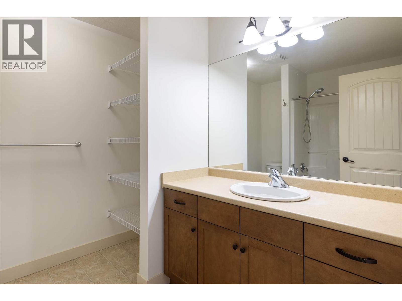 4900 Heritage Drive Unit# 701, Vernon