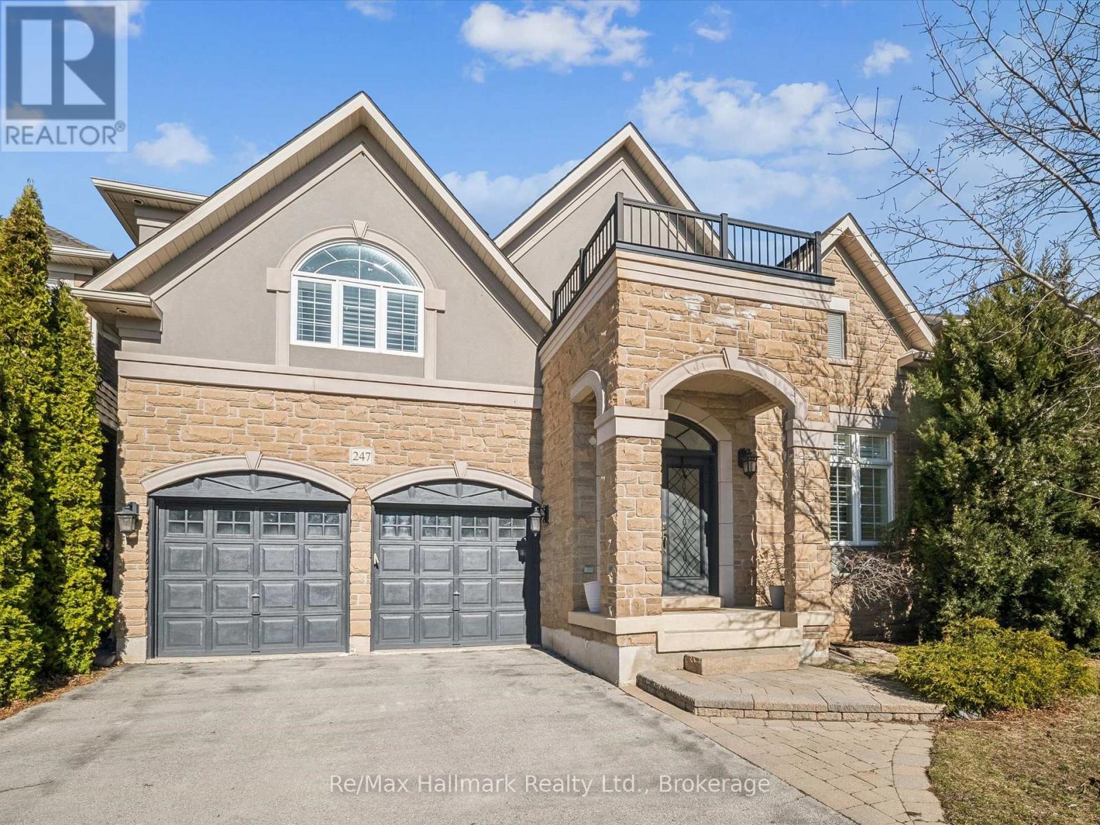 247 BEECHTREE CRESCENT - 3