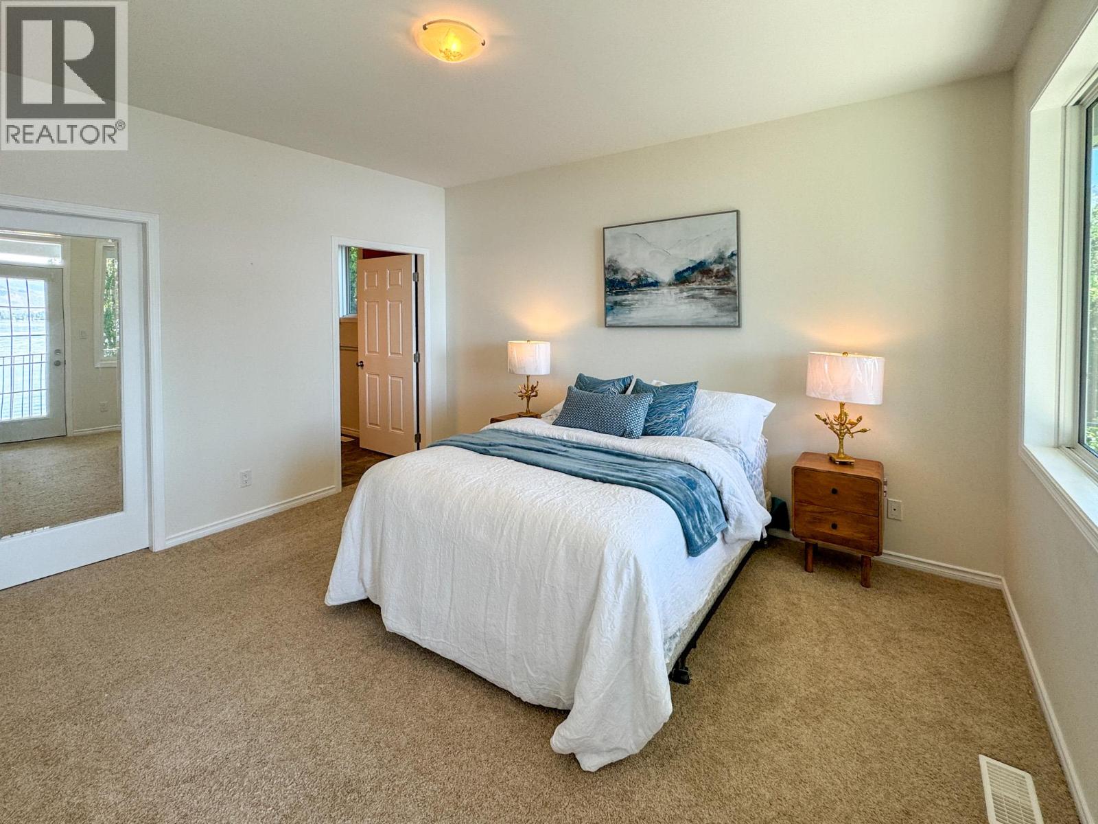 8503 Kingfisher Drive, Osoyoos