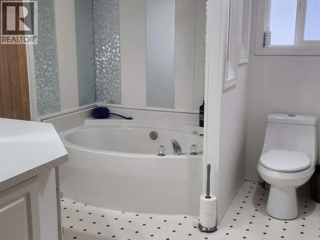 28 5575 MASON ROAD, Sechelt