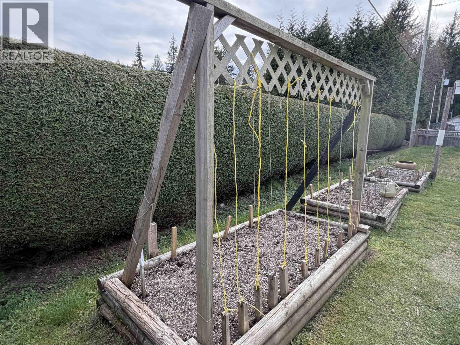 28 5575 MASON ROAD, Sechelt