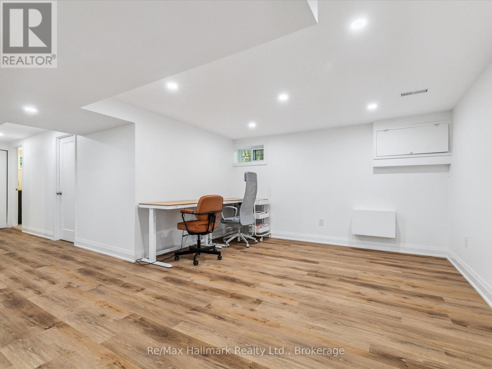 300 BURTON ROAD - 25