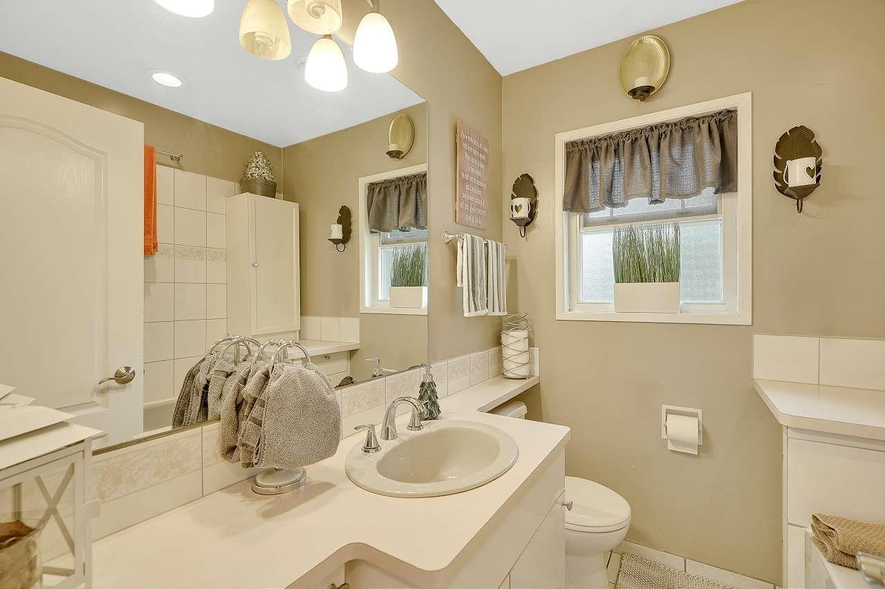 9511 DAWSON Crescent, Delta