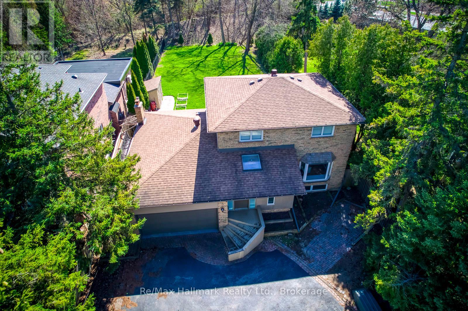 494 CHARTWELL ROAD - 1