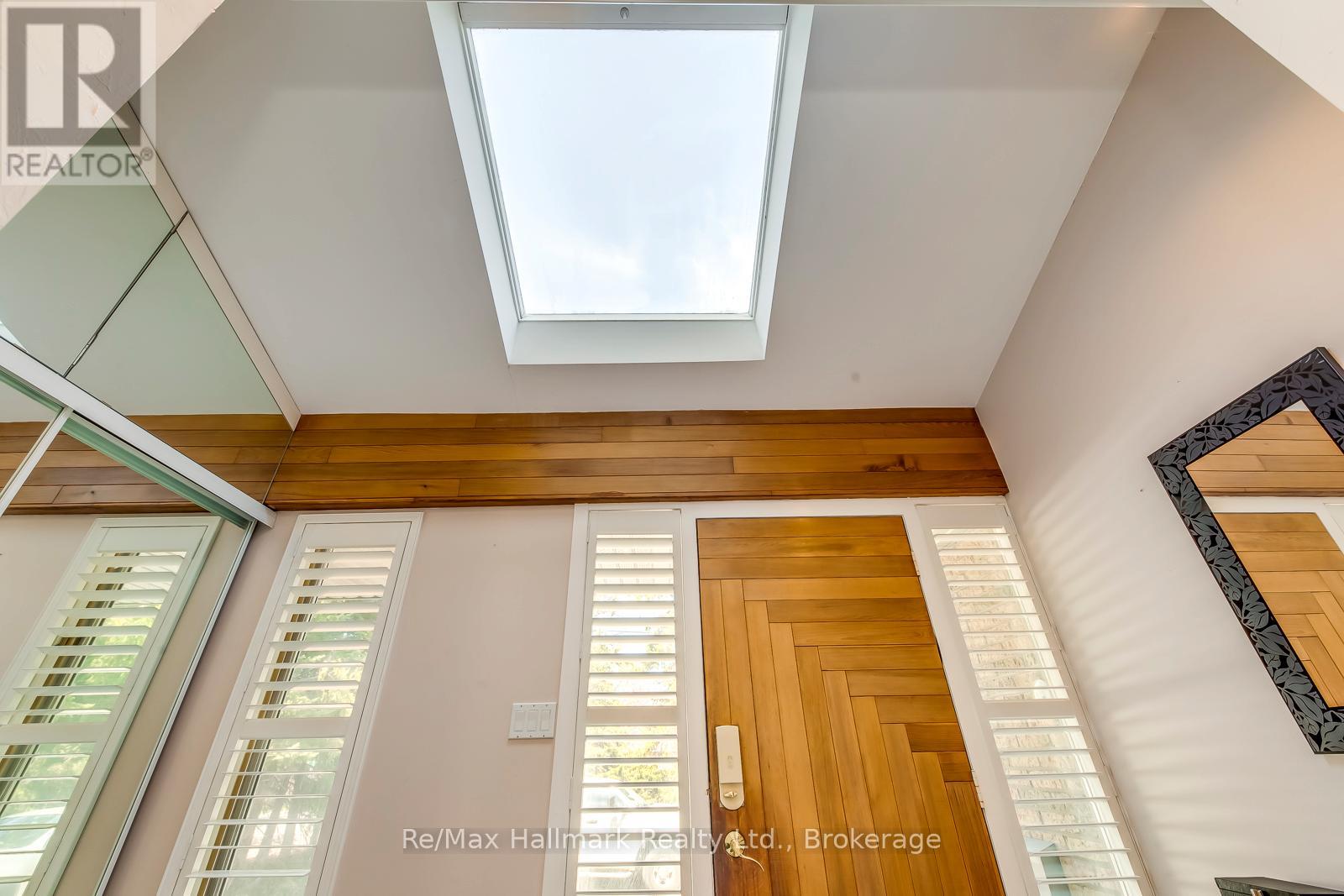 494 CHARTWELL ROAD - 9