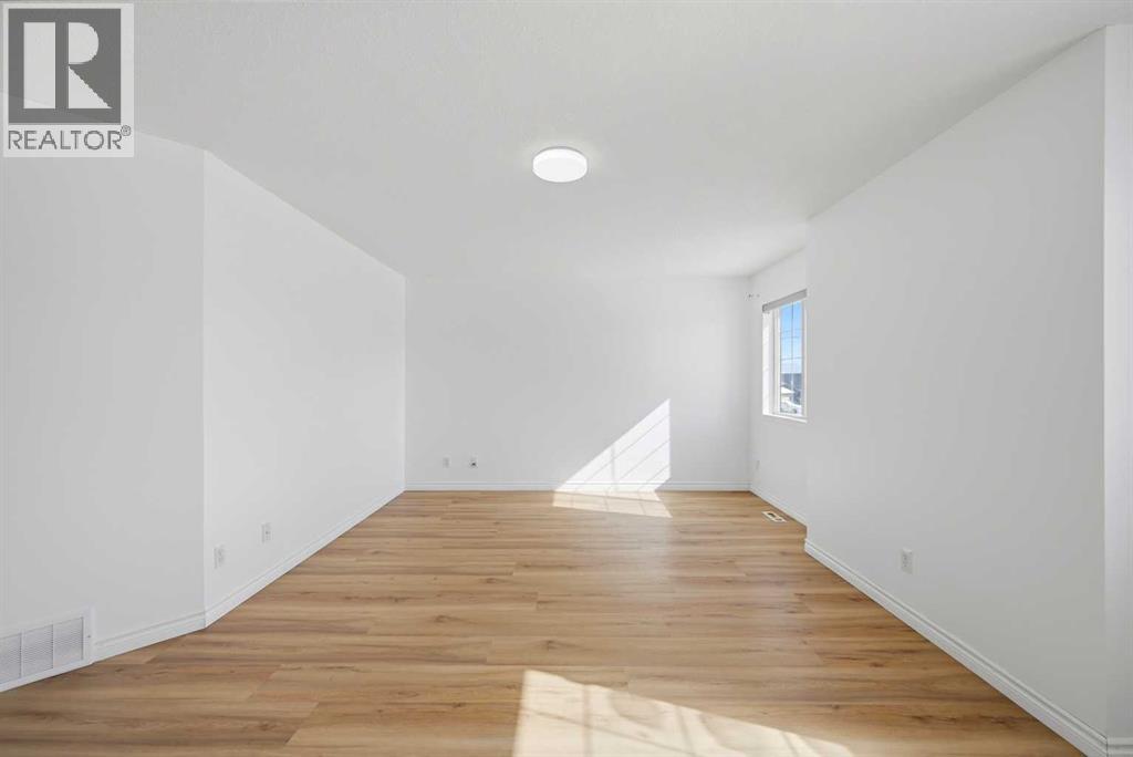 165 SADDLECREST WAY NE - 27