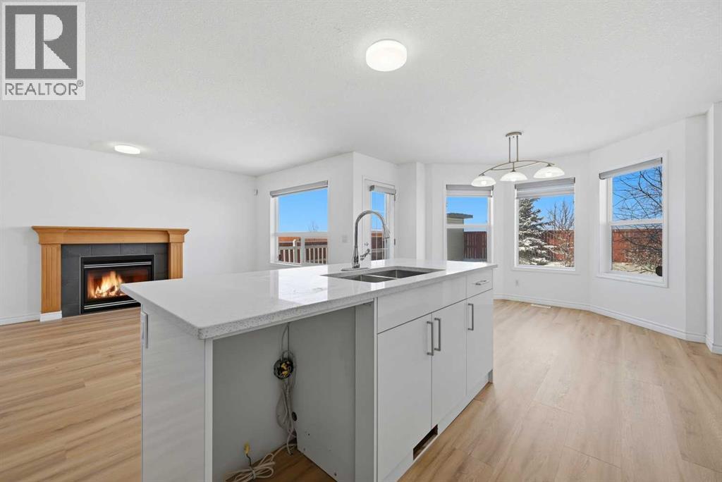 165 SADDLECREST WAY NE - 13