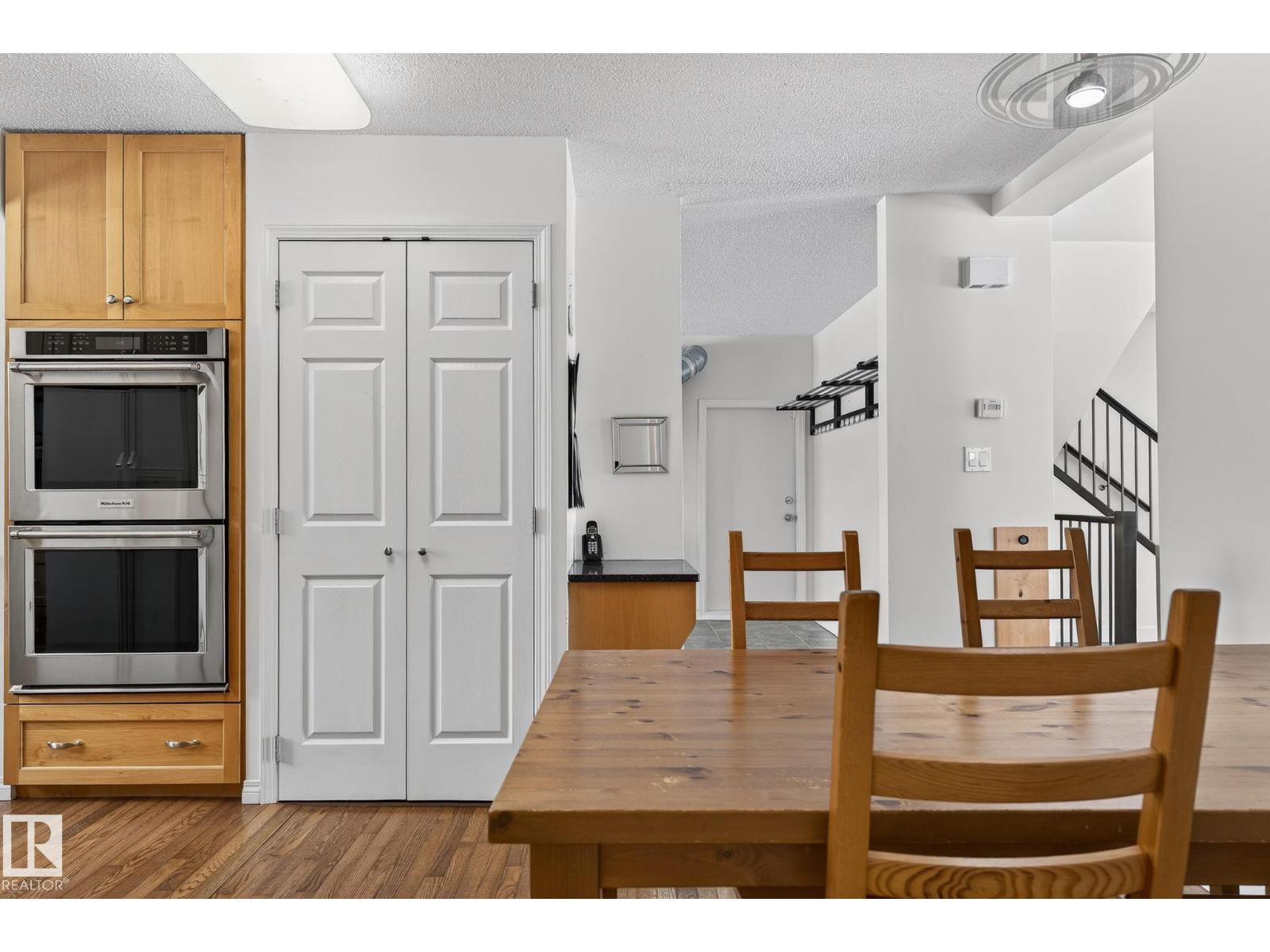 15404 RIO TERRACE DR NW, Edmonton