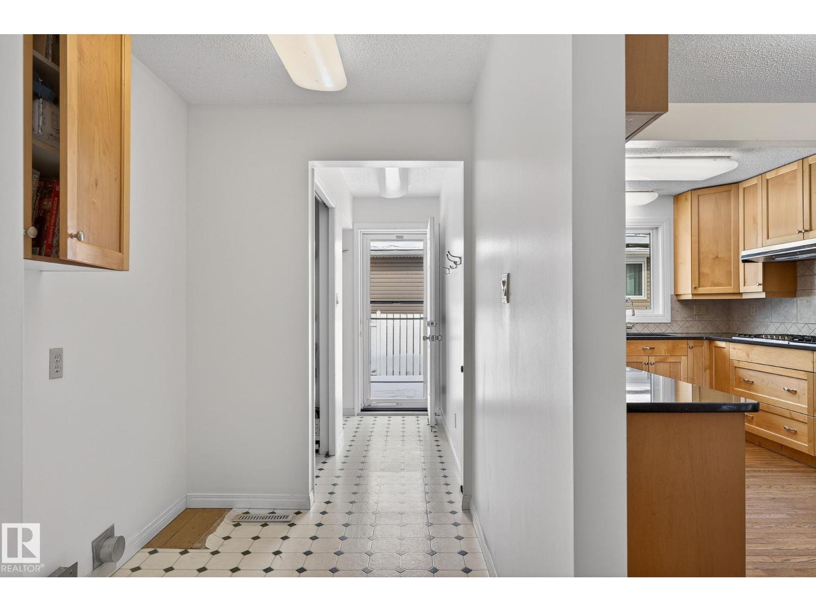 15404 RIO TERRACE DR NW, Edmonton