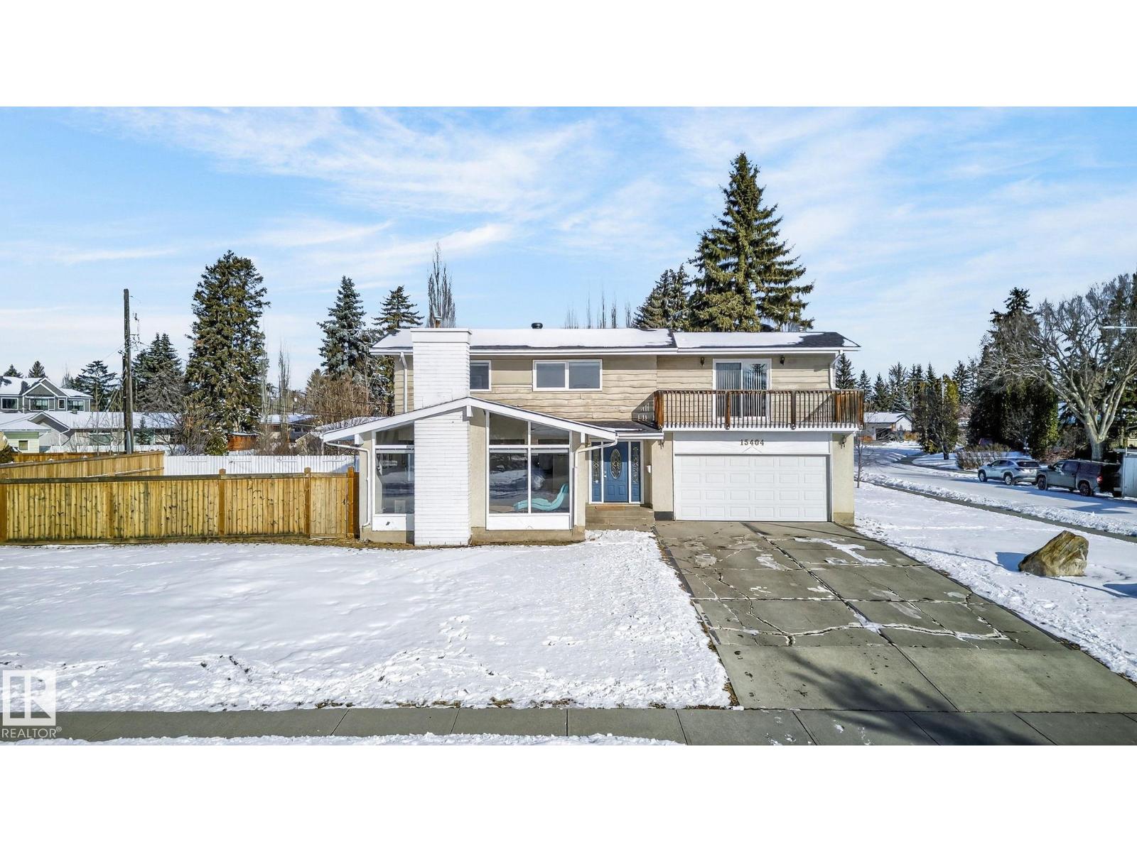 15404 RIO TERRACE DR NW, Edmonton