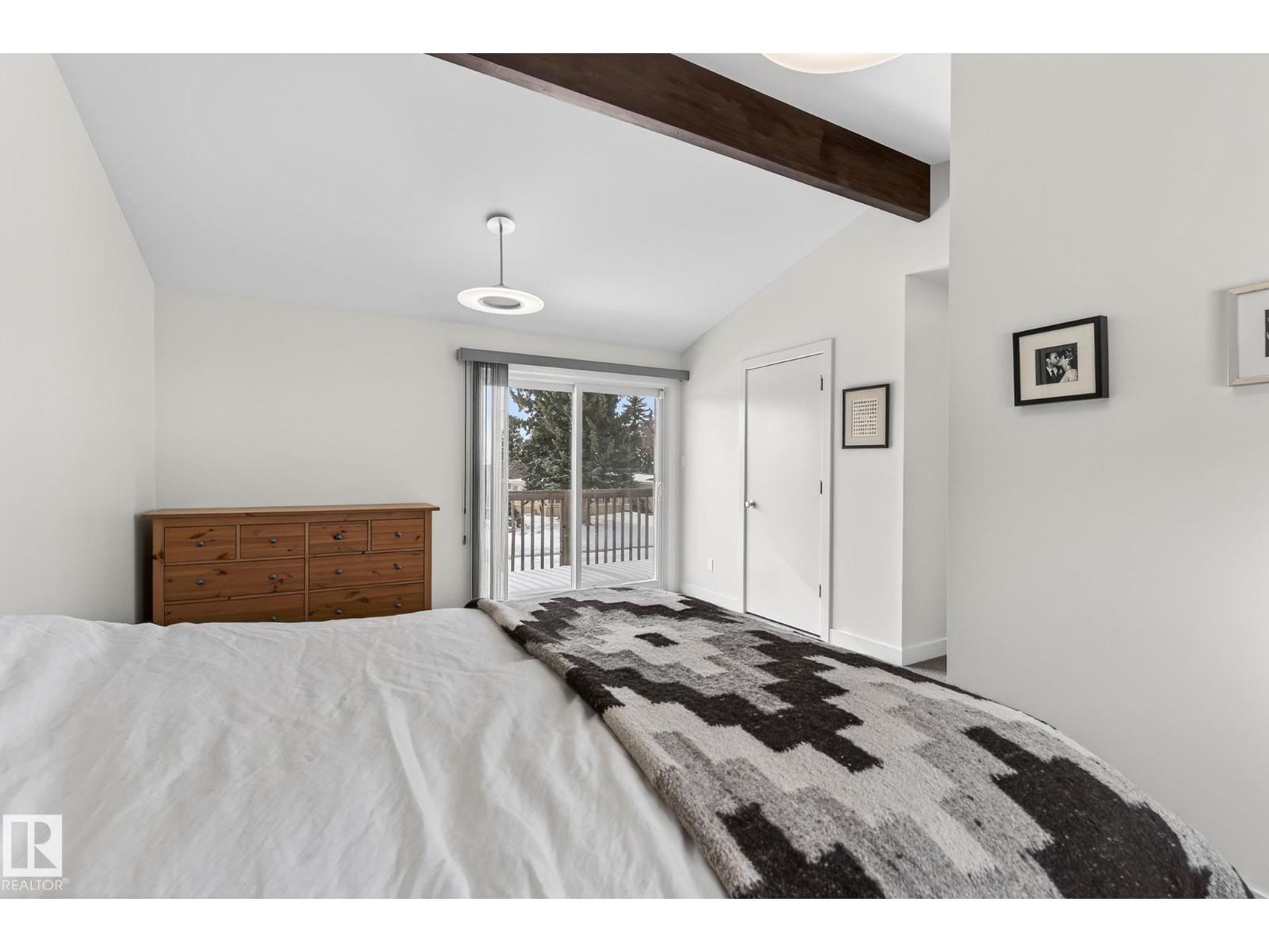 15404 RIO TERRACE DR NW, Edmonton