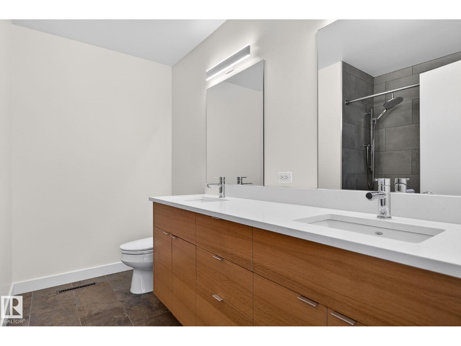 15404 RIO TERRACE DR NW, Edmonton