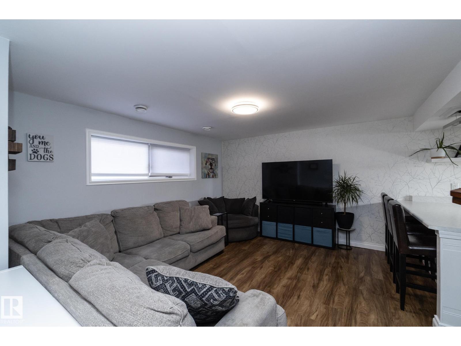 40 ATTWOOD DR - Image 3