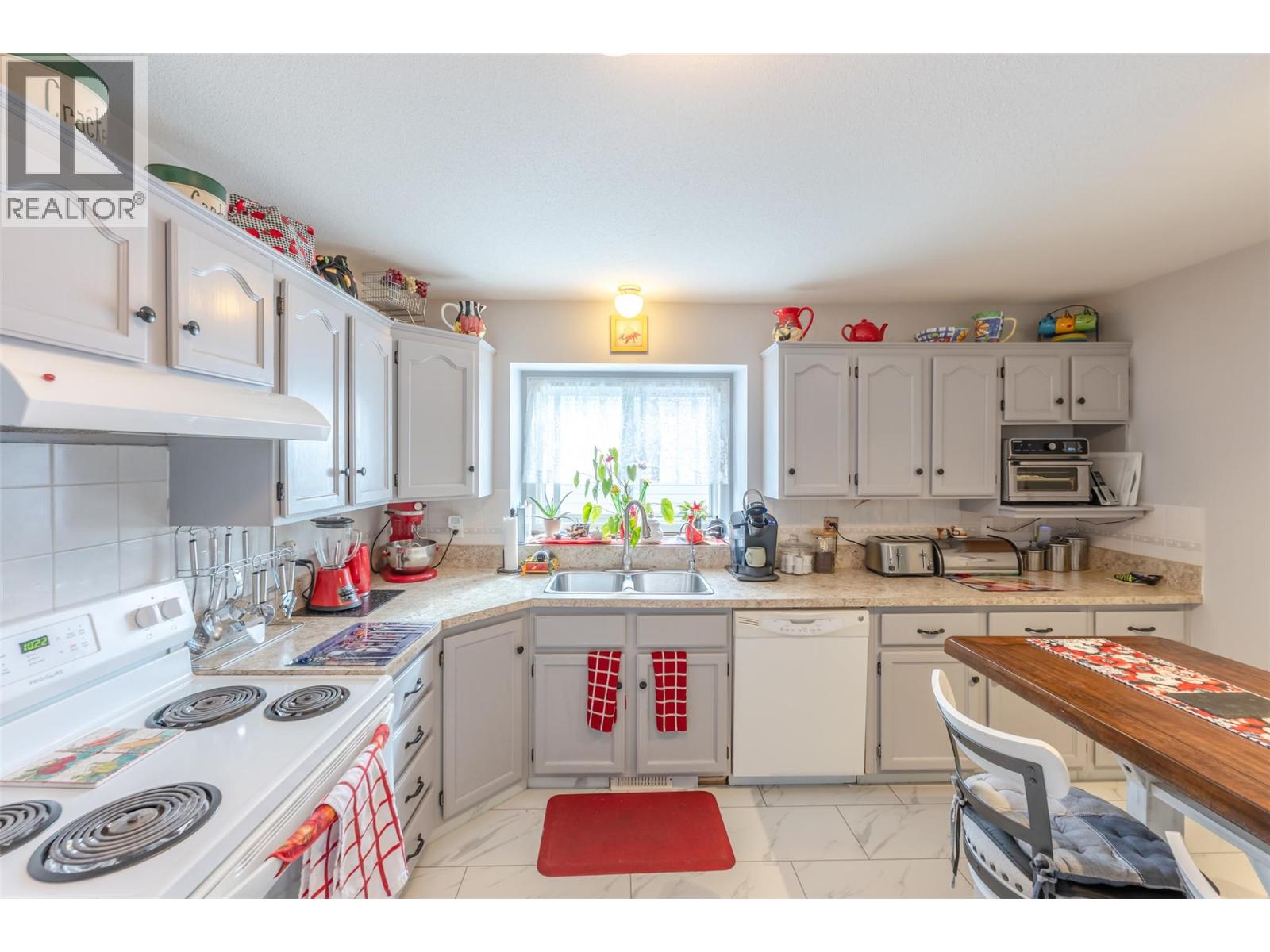 322 Falcon Drive, Penticton