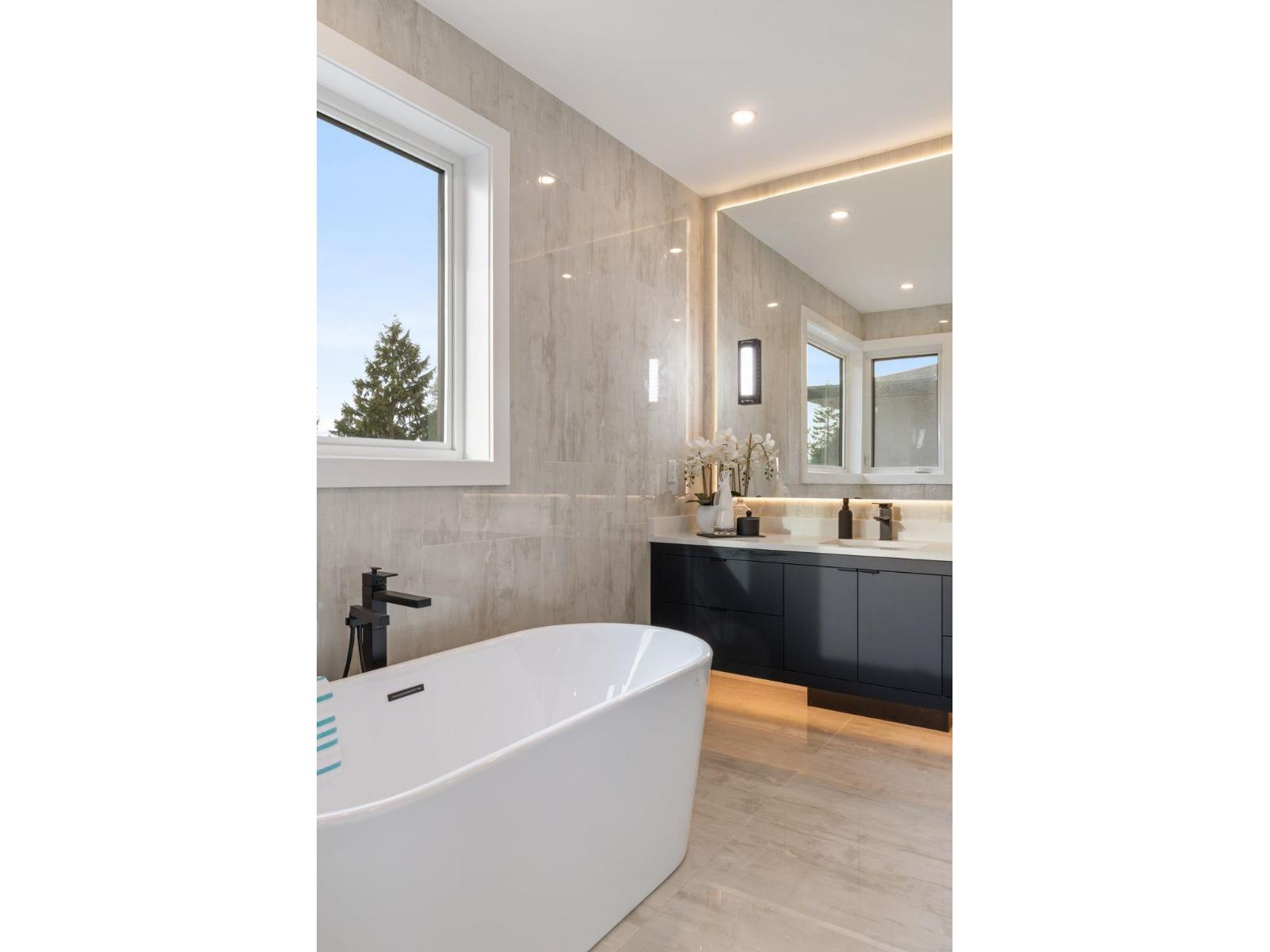 13125 14 AVENUE, Surrey