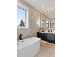 13125 14 Avenue, Surrey, BC V4A1G6 Photo 16