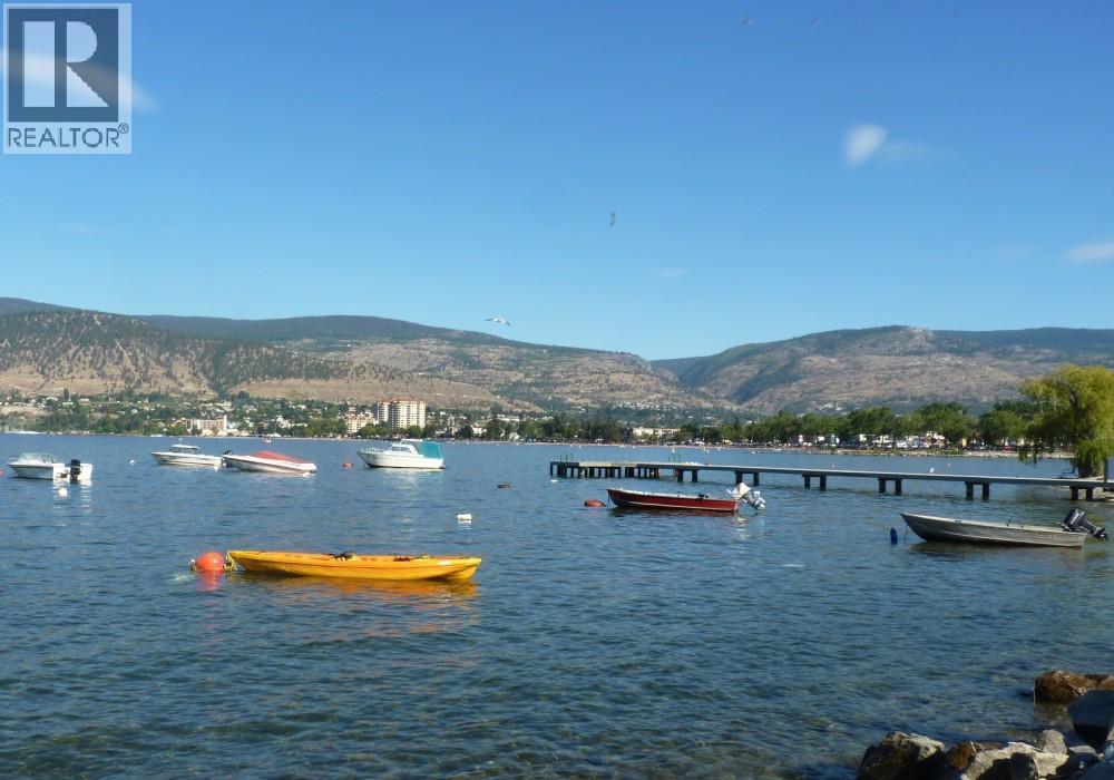 322 Falcon Drive, Penticton
