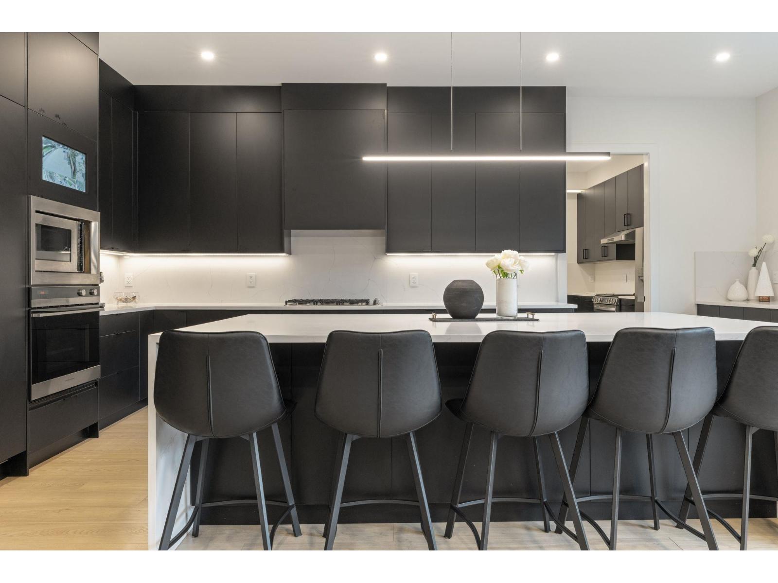 13125 14 AVENUE, Surrey