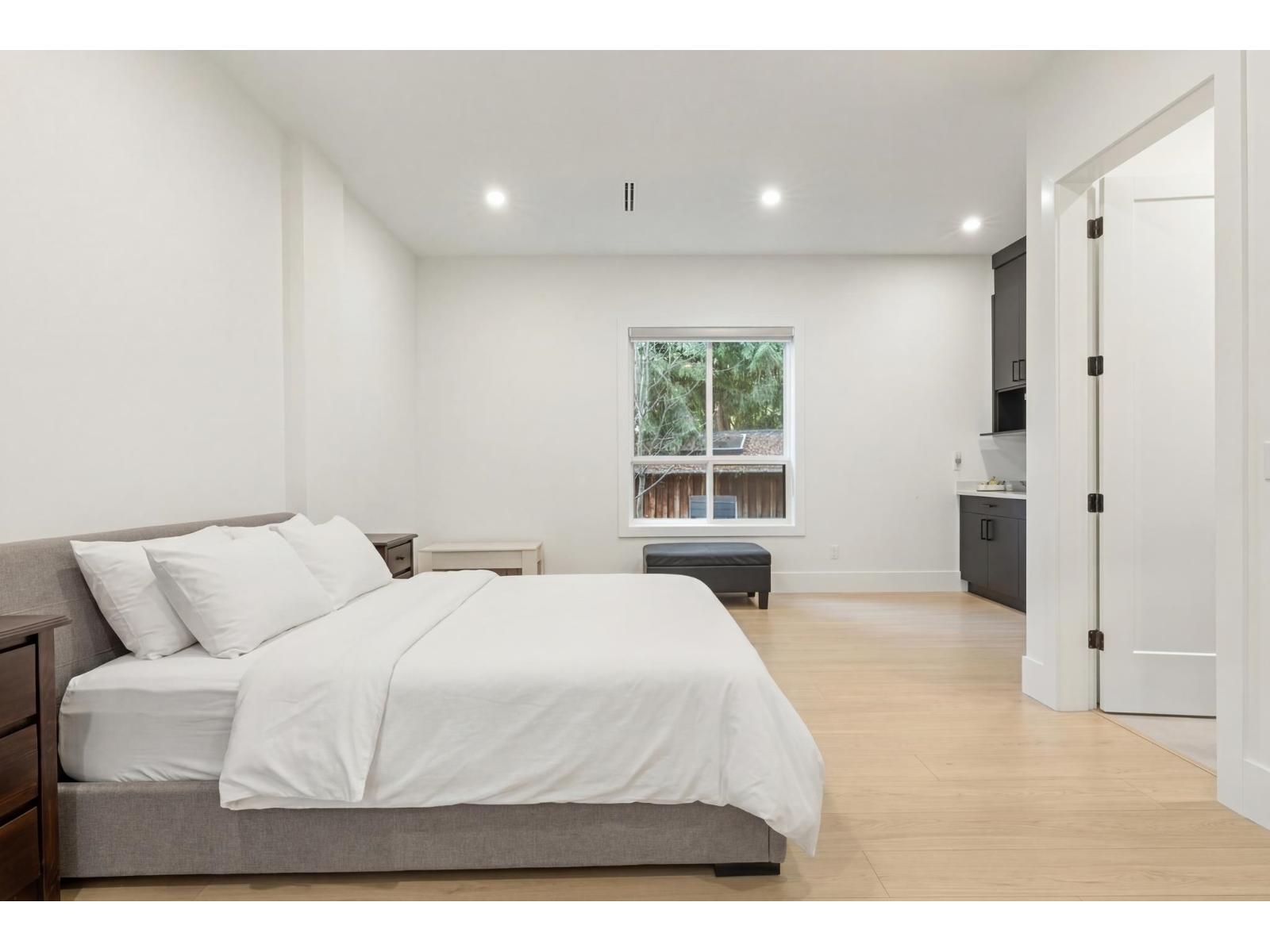 13125 14 AVENUE, Surrey