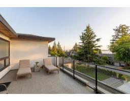 13125 14 Avenue, Surrey, BC V4A1G6 Photo 15