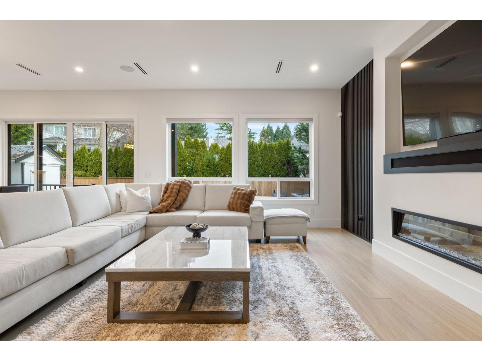 13125 14 AVENUE, Surrey