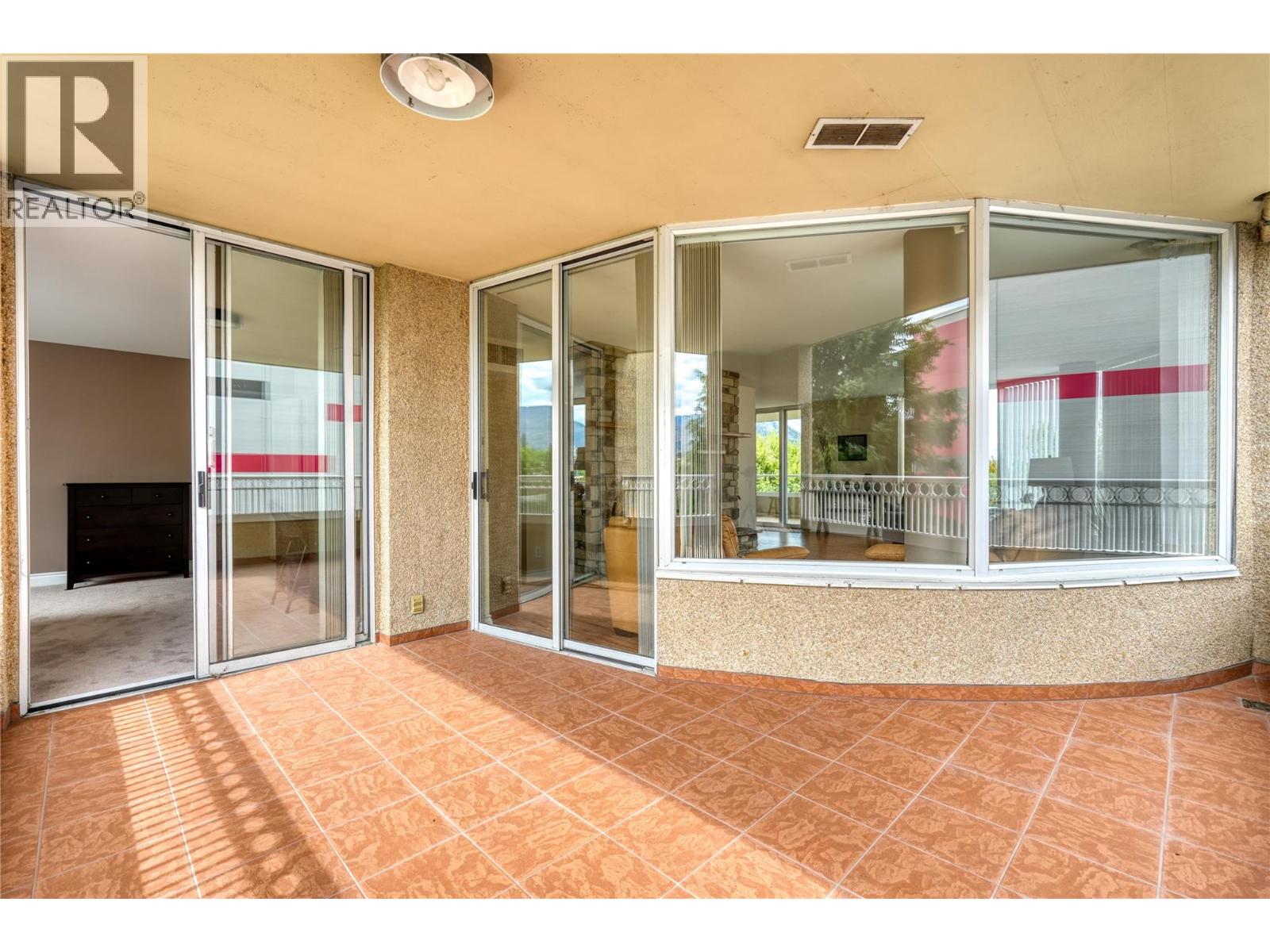 86 LAKESHORE Drive E Unit# 304, Penticton