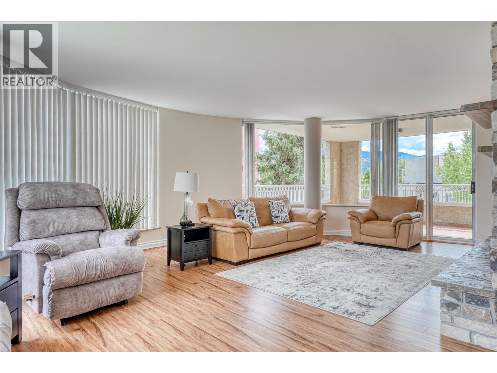 86 LAKESHORE Drive E Unit# 304, Penticton