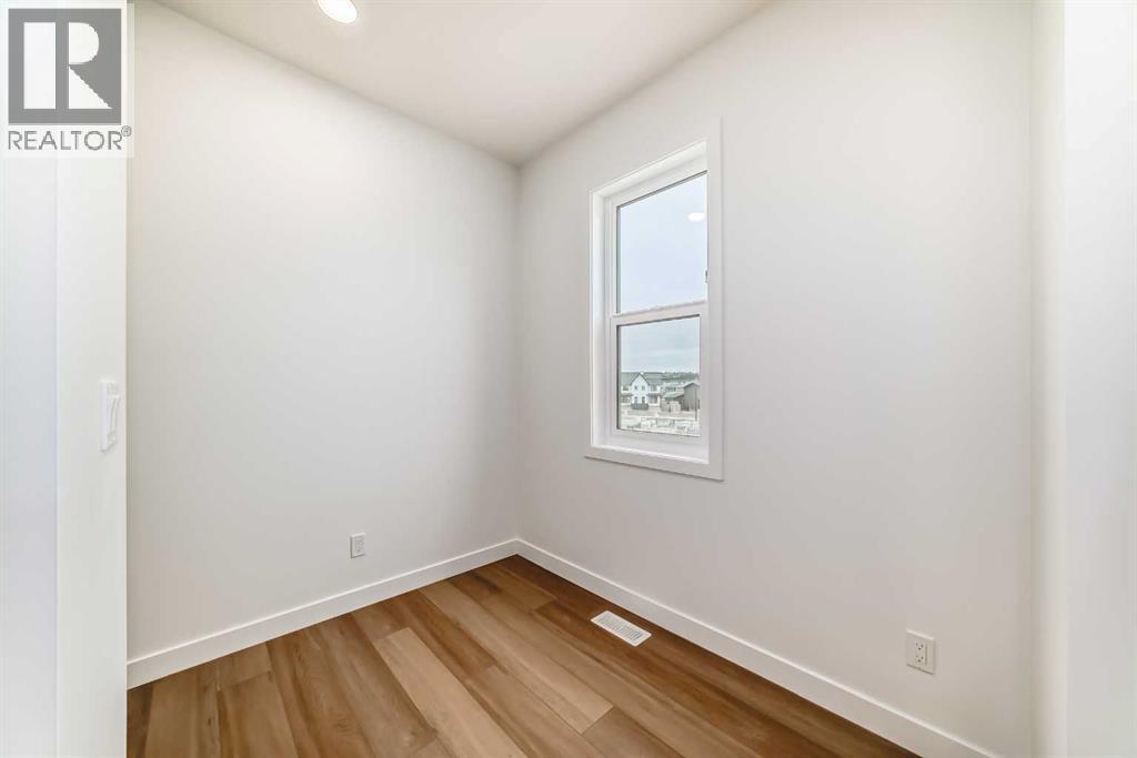 Single Family House for Sale in  Heirloom Passage SE Rangeview Calgary 