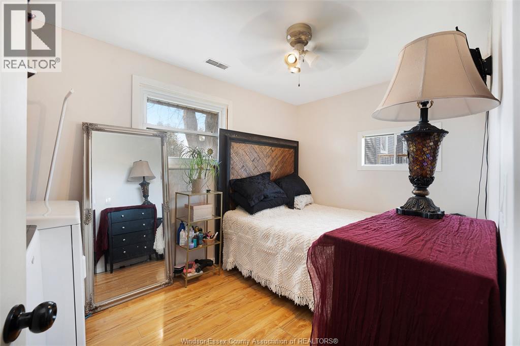 12 PATRICIA AVENUE - 15