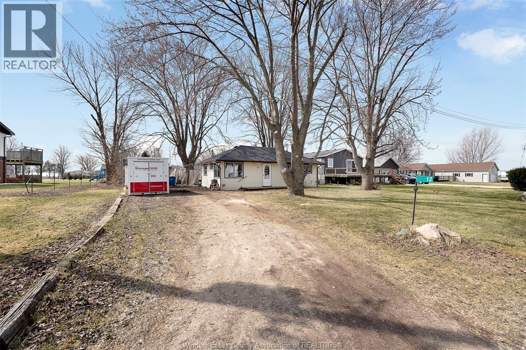 12 PATRICIA AVENUE - 2