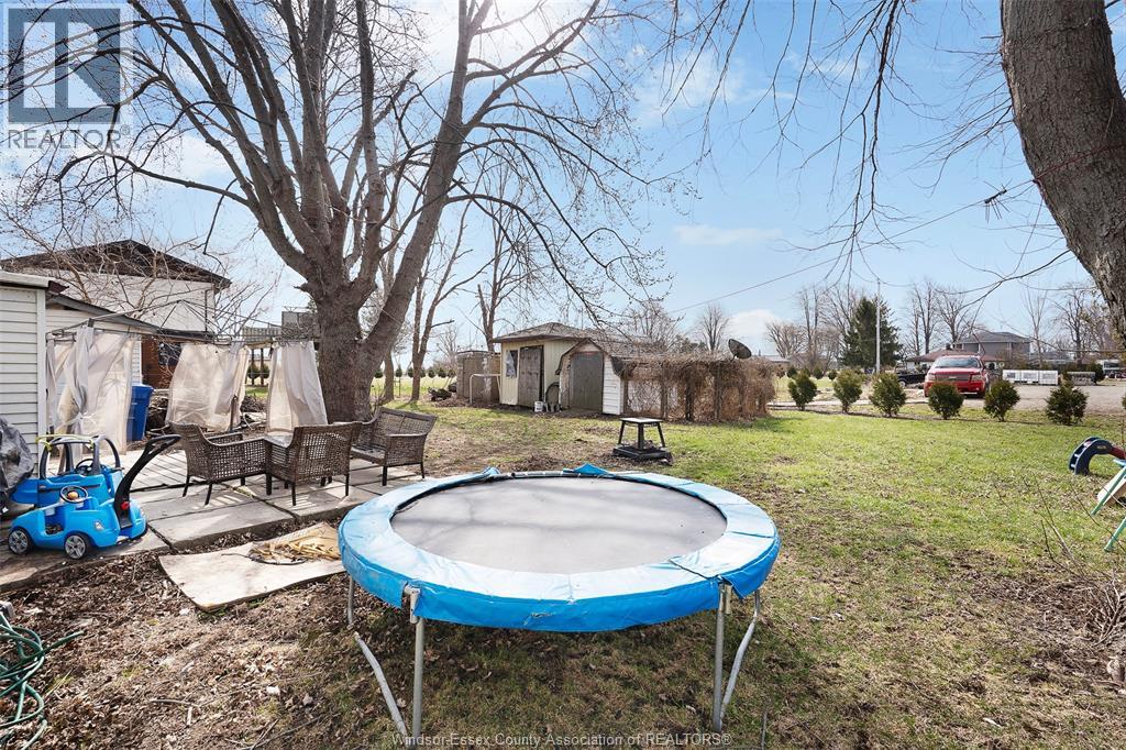 12 PATRICIA AVENUE - 20
