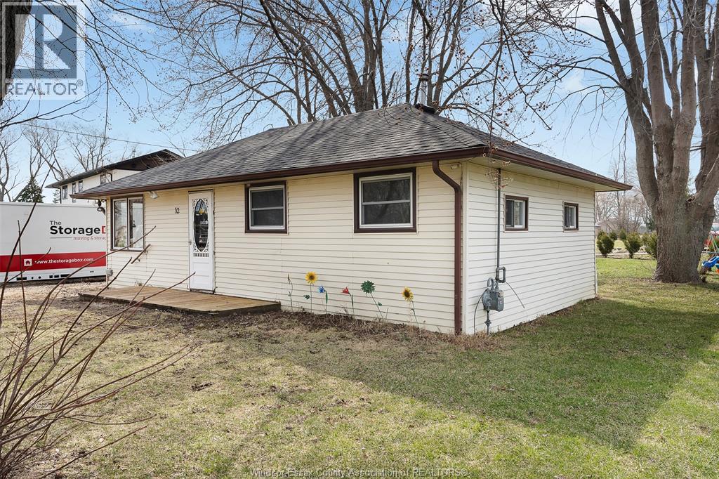 12 PATRICIA AVENUE - 4