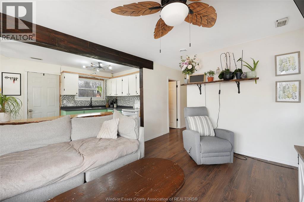 12 PATRICIA AVENUE - 7