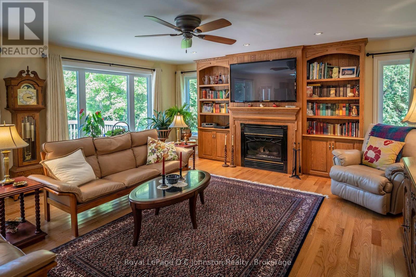 27 GREMIK CRESCENT - 8