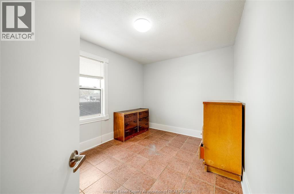 1088 HICKORY, Windsor, Ontario