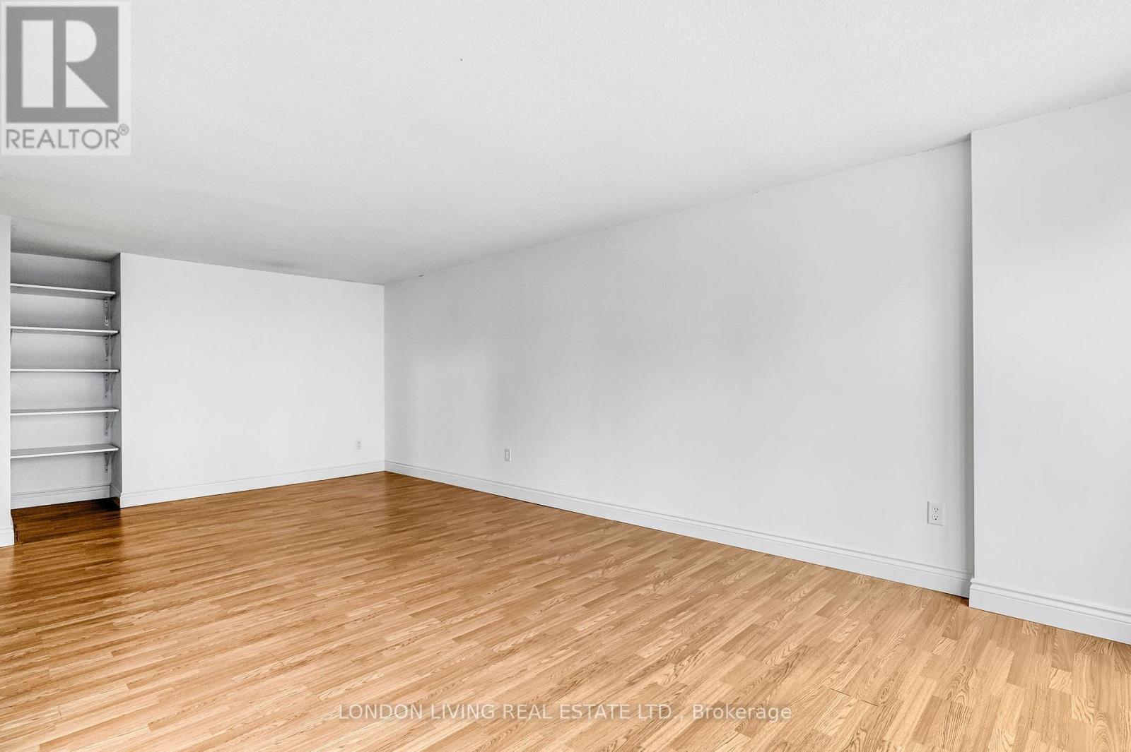 #312 570 PROUDFOOT LANE - 15