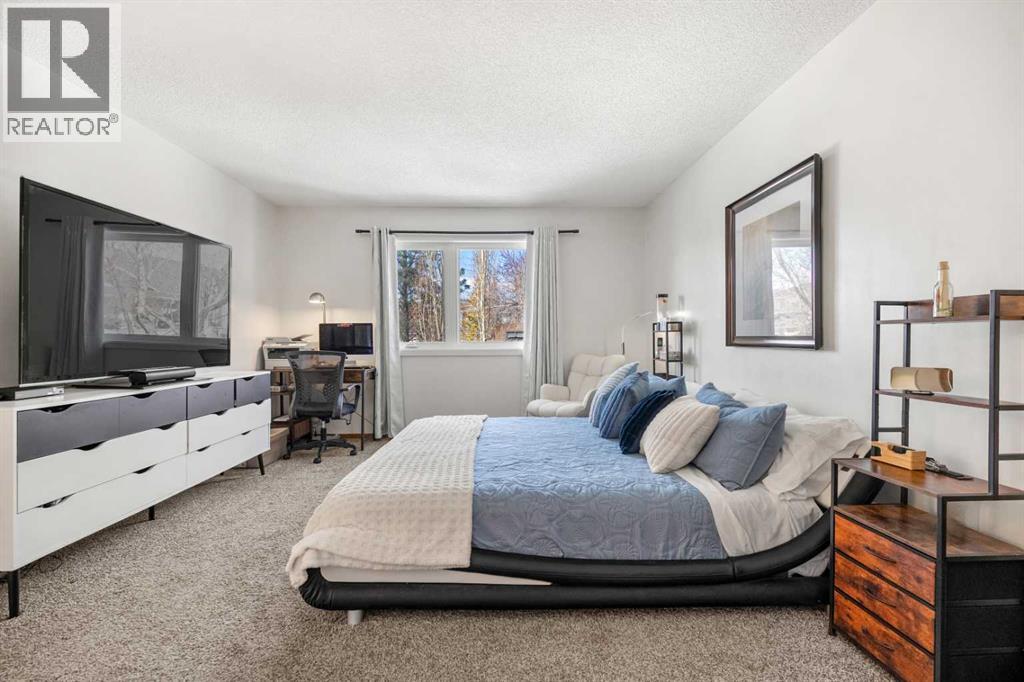 Single Family House Bi-level for Sale in  Riverside Mews SE Riverbend Calgary 