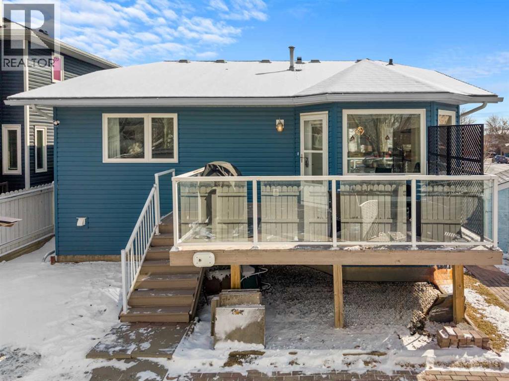 Single Family House Bi-level for Sale in  Riverside Mews SE Riverbend Calgary 