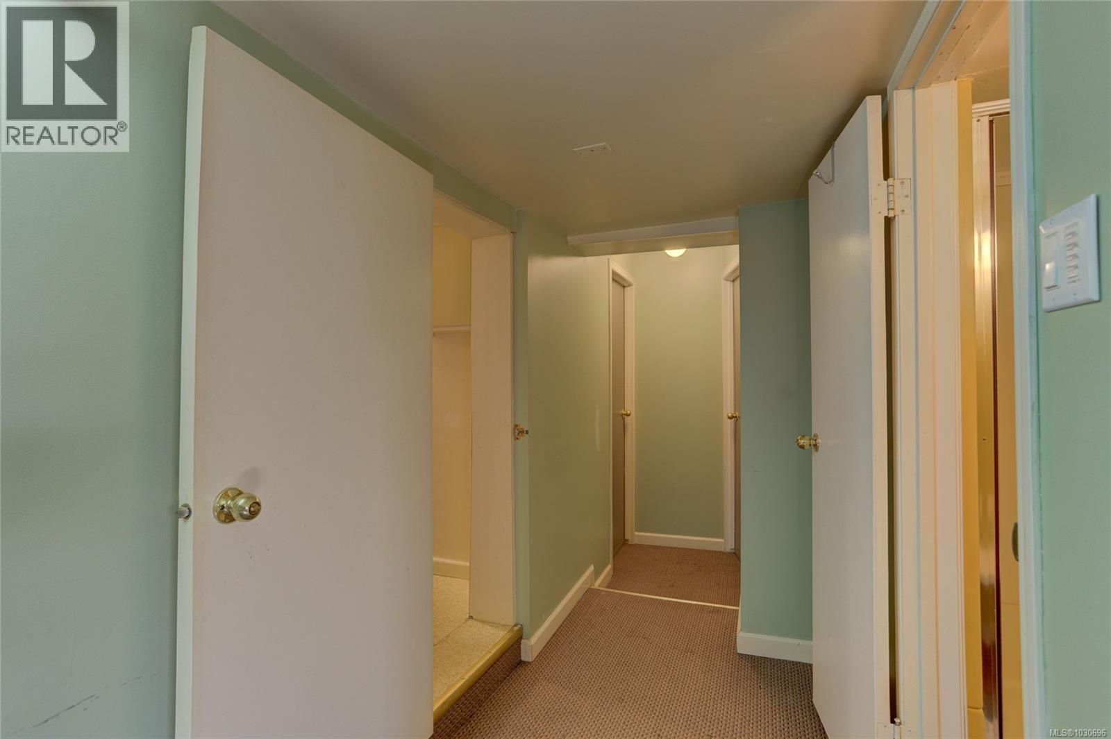 58 Pine St - 49