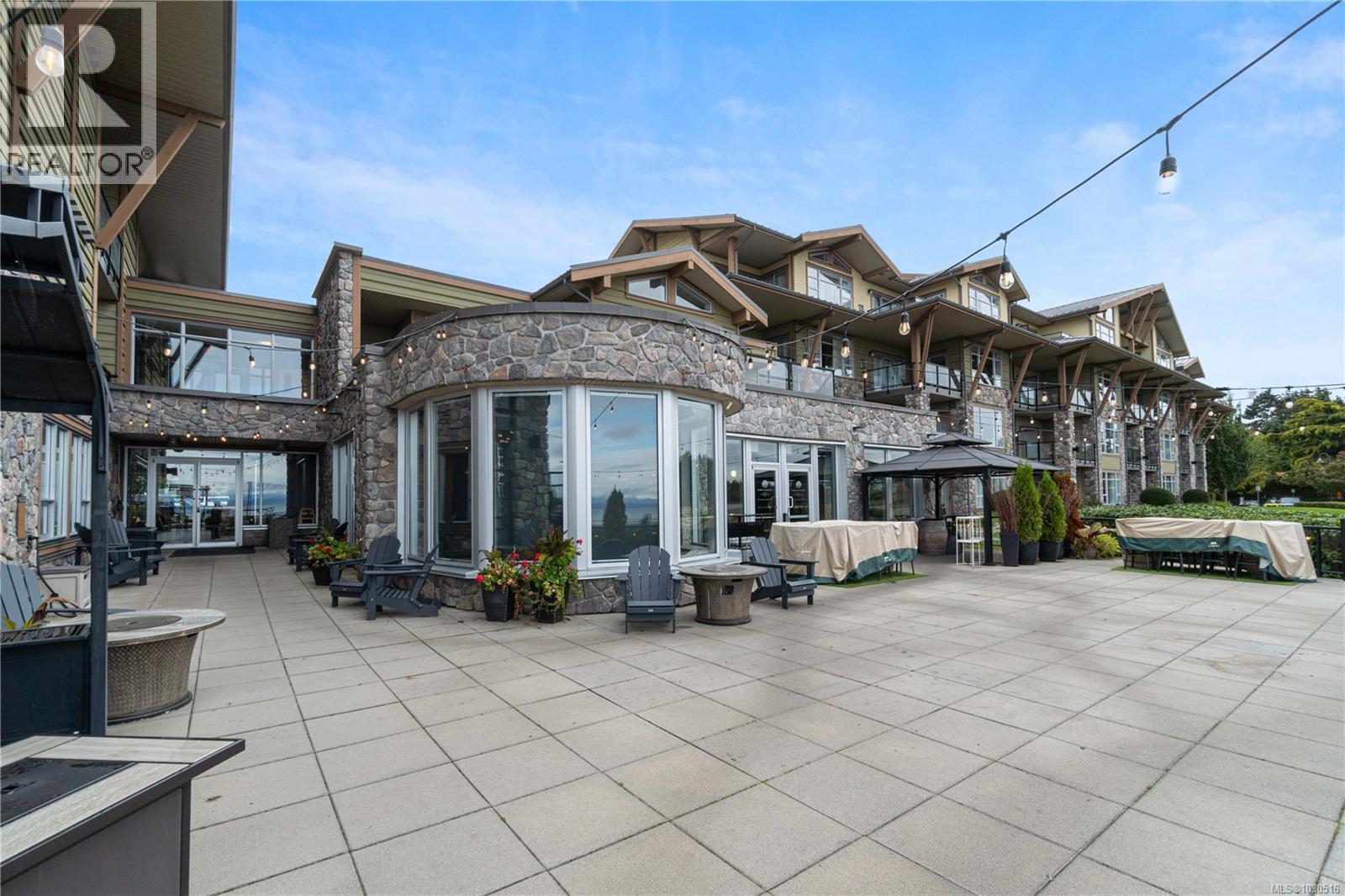 #606 194 Beachside Dr - 28