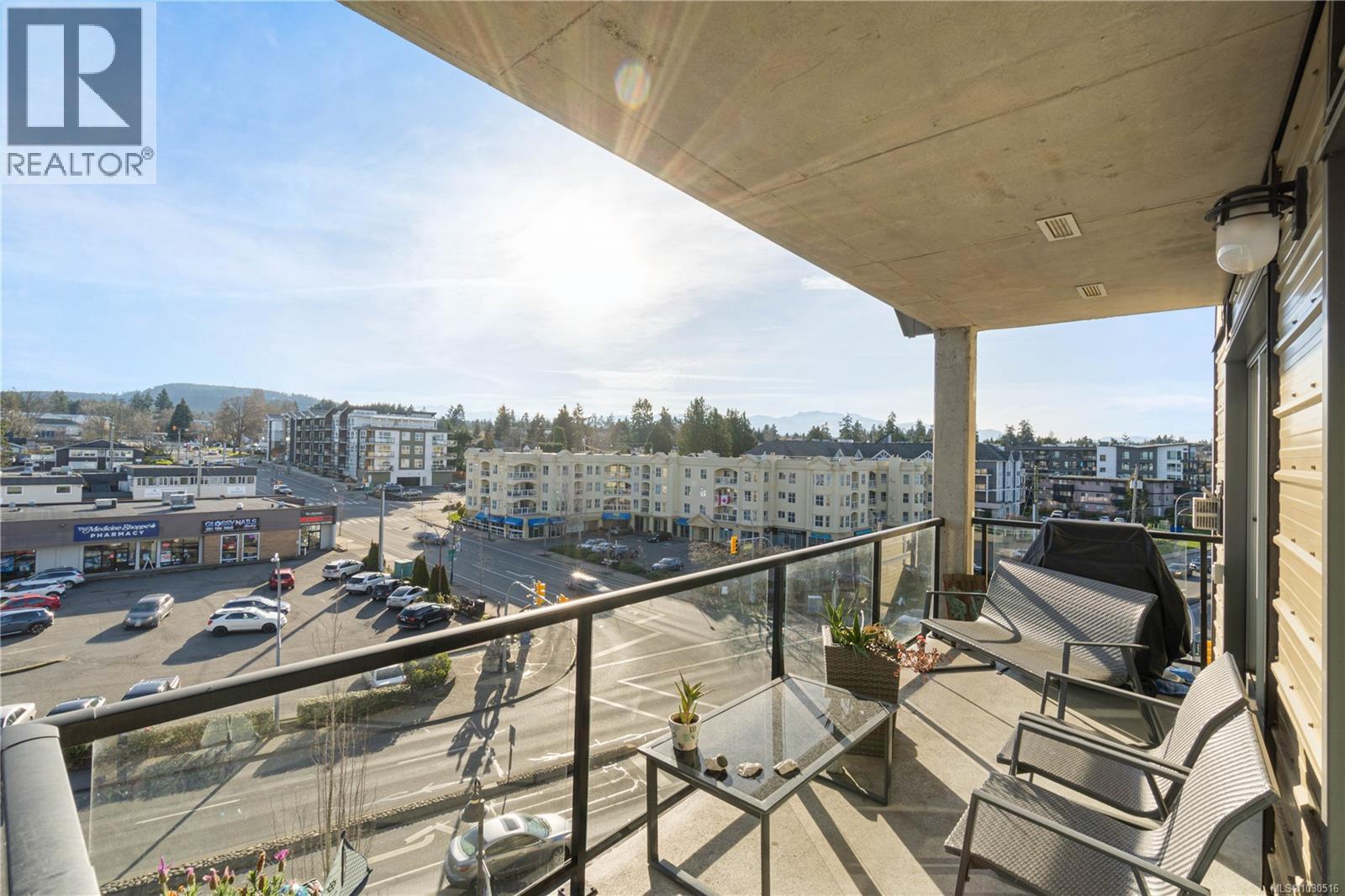 #606 194 BEACHSIDE DR - 8