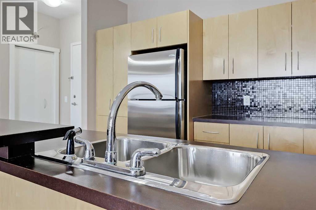 #226 69 SPRINGBOROUGH COURT SW - 5