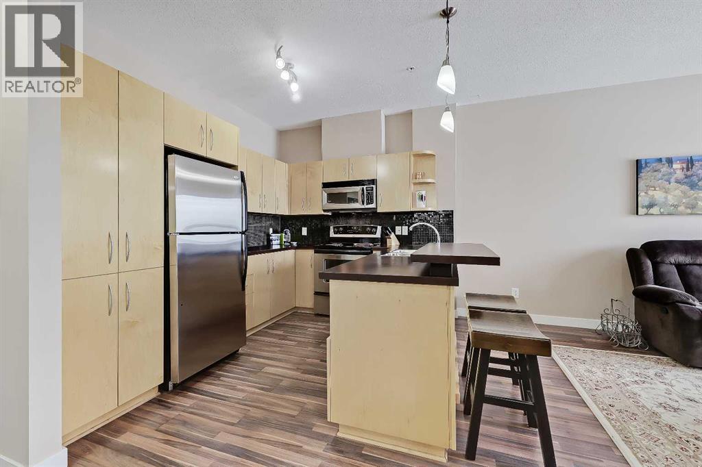 #226 69 SPRINGBOROUGH COURT SW - 8