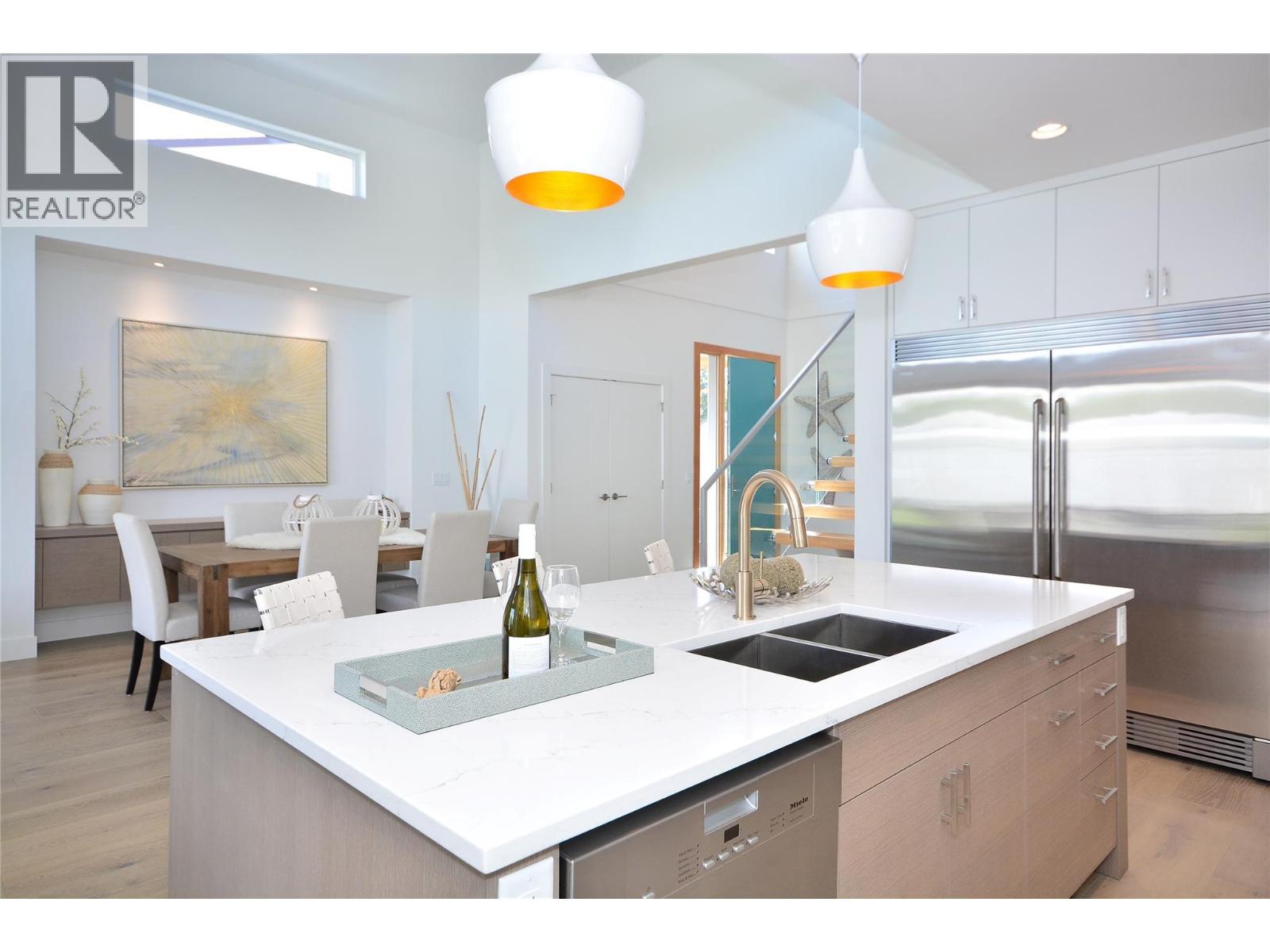 488 MORRISON AVENUE - 11