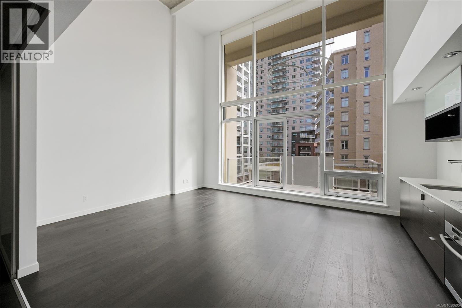 #445 770 FISGARD ST - 4