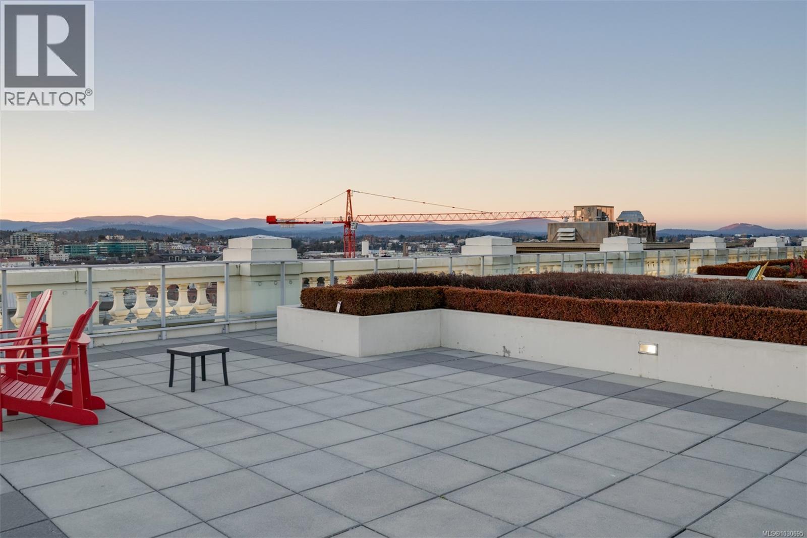 #445 770 FISGARD ST - 42