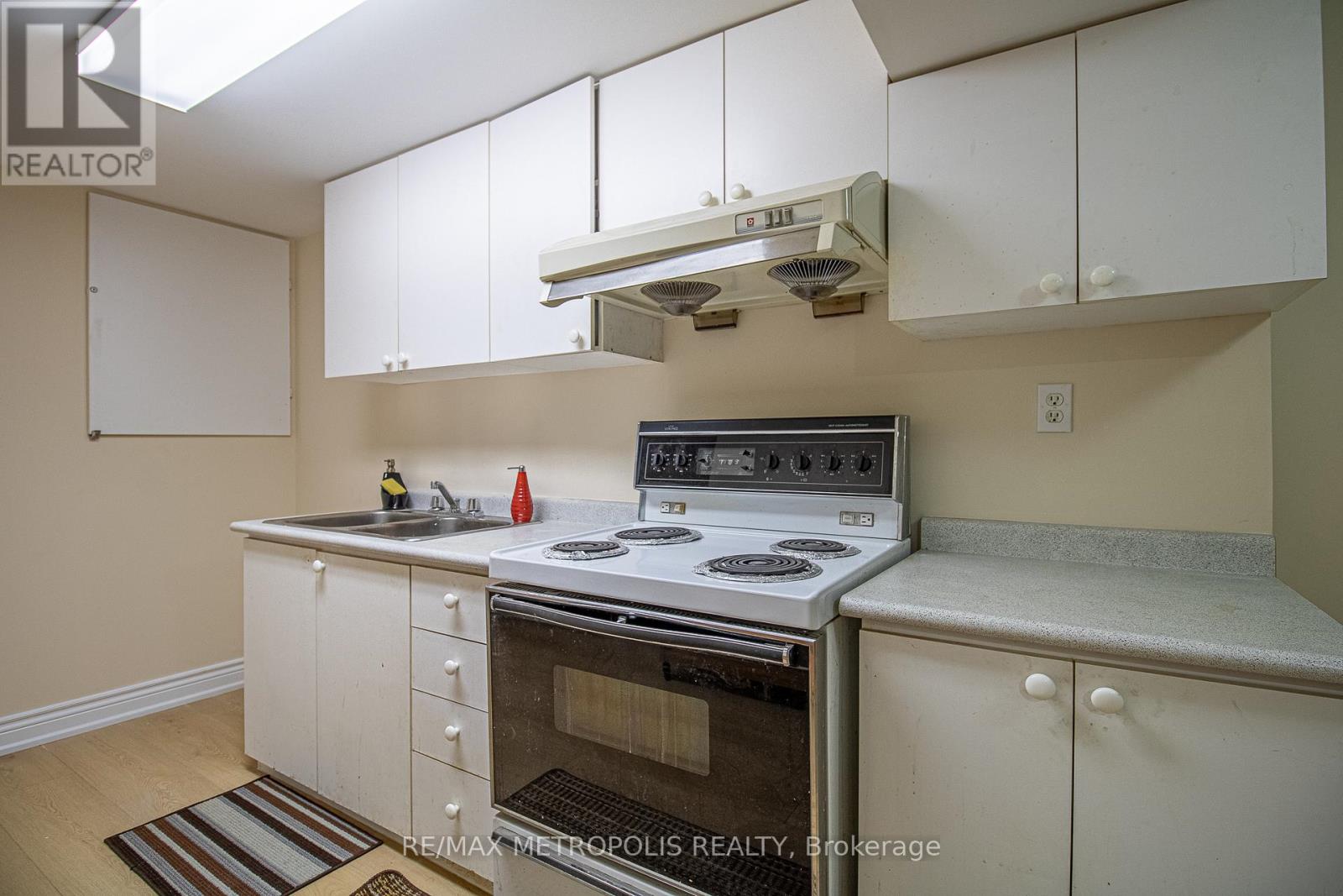 37 ALBACORE CRESCENT - 23