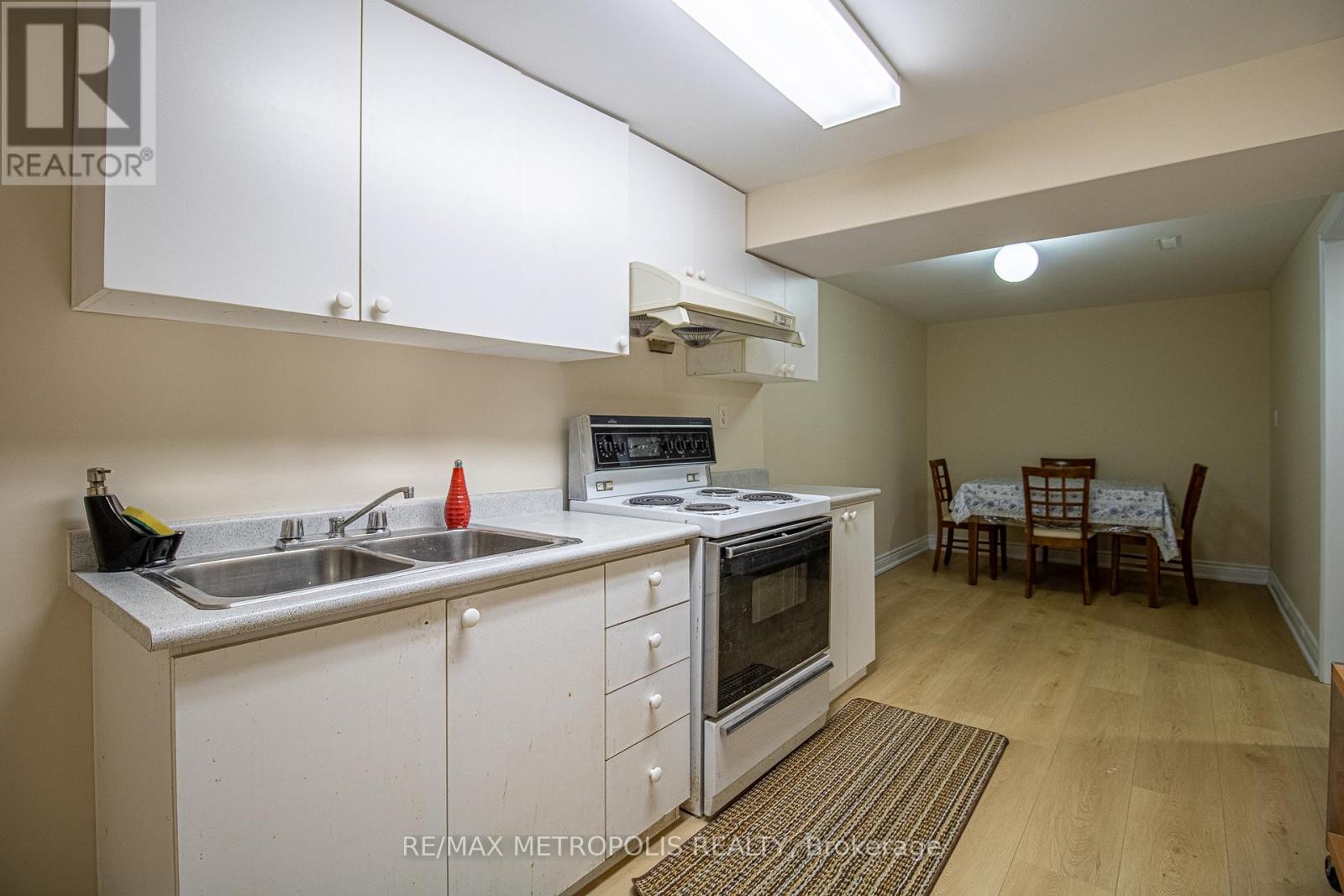 37 ALBACORE CRESCENT - 25