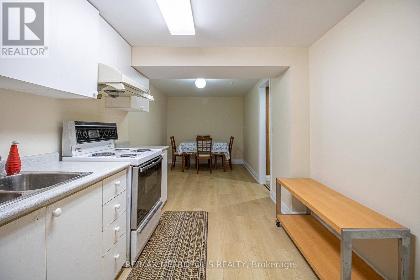 37 ALBACORE CRESCENT - 26